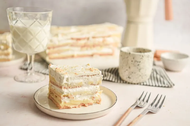 Kolač od keksa i pudinga (bez pečenja)